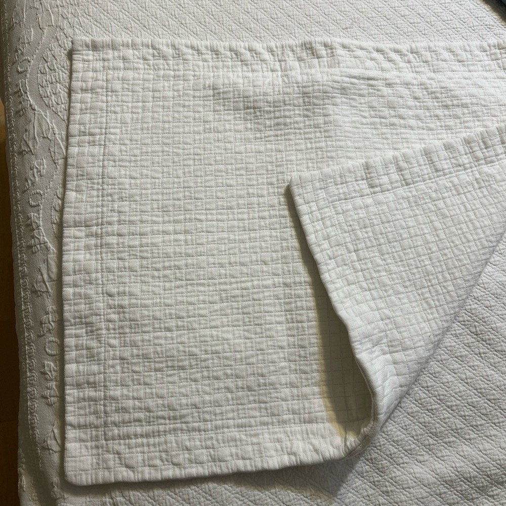 Locama 100% Portugal Cotton Luxury Standard Pillow Sham